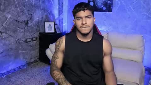 Leo independent model online show from 14, 11, 2025