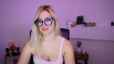 leokitty  online show from 3, 4, 2026