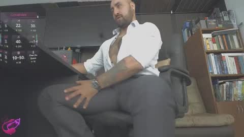 Snapshot of leon_1717 chatting on 12, 2, 2026 Leon online show from 12, 2, 2026