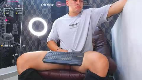 Snapshot of leon_ssmoron chatting on 18, 2, 2026 Leon Smoron online show from 18, 2, 2026