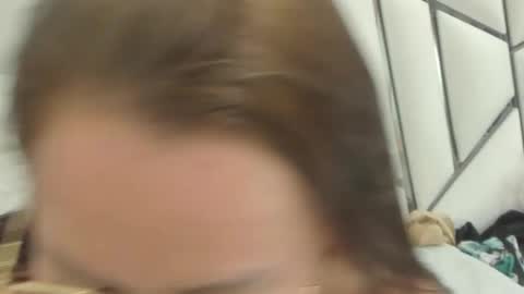 leona online show from 9, 3, 2025