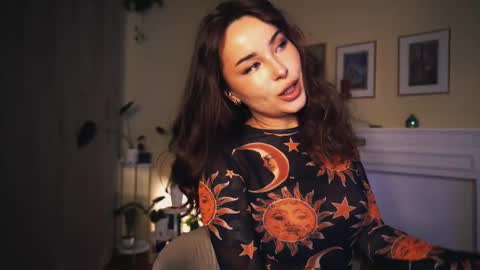 Snapshot of leonamell chatting on 11, 2, 2025 Leo online show from 11, 2, 2025