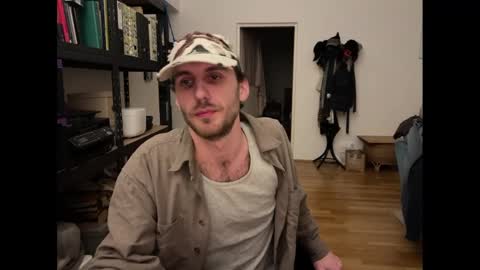 Snapshot of leonvampire chatting on 17, 2, 2025 Leon online show from 17, 2, 2025