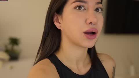 Leora online show from 23, 2, 2025