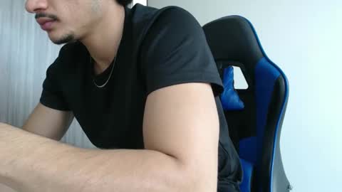 Snapshot of leostorm25 chatting on 21, 10, 2025 leostorm25 online show from 21, 10, 2025