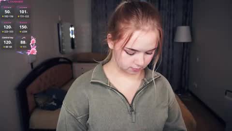 Hello everyone Im Lora Its my first day Were going to have fun together online show from 26, 9, 2025