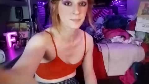 Snapshot of lesleygumgrass chatting on 6, 3, 2025 LesleyGumGrass- The Boring Trans girl online show from 6, 3, 2025