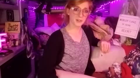 Snapshot of lesleygumgrass chatting on 6, 3, 2025 LesleyGumGrass- The Boring Trans girl online show from 6, 3, 2025