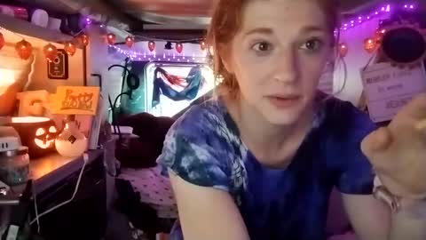 Snapshot of lesleygumgrass chatting on 15, 9, 2025 LesleyGumGrass- The Boring Trans girl online show from 15, 9, 2025