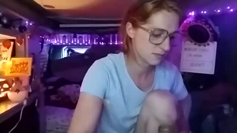 Snapshot of lesleygumgrass chatting on 13, 10, 2025 LesleyGumGrass- The Boring Trans girl online show from 13, 10, 2025