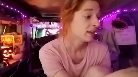 Snapshot of lesleygumgrass chatting on 27, 10, 2025 LesleyGumGrass- The Boring Trans girl online show from 27, 10, 2025