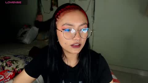 Snapshot of leslie__anderson chatting on 8, 7, 2026 Leslie online show from 8, 7, 2026