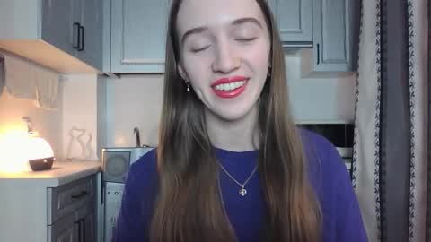  LESLIE   online show from 29, 9, 2025