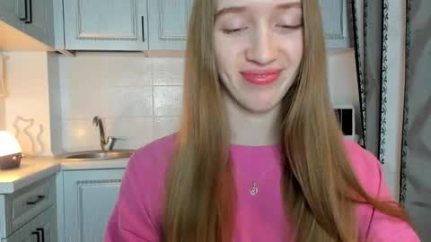  LESLIE   online show from 24, 10, 2025