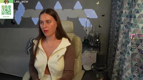 LeslieKorfs online show from 20, 9, 2025