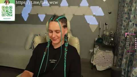 LeslieKorfs online show from 1, 10, 2025