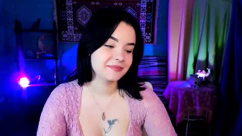 LeslieRowe online show from 21, 11, 2025