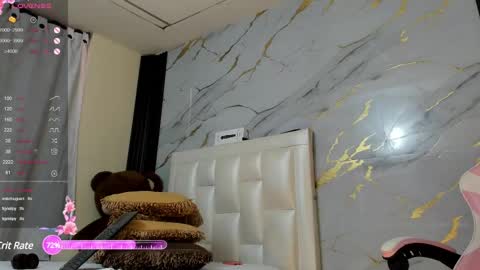 I am here from Monday to Friday from 730 am to 130 pm Colombia time and saturday from 500 am to 1000 am .... Soon Blue page online show from 15, 2, 2025