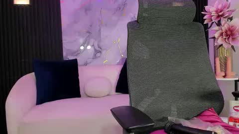 Lesly  online show from 29, 9, 2025