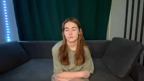 Snapshot of lessiemccoyle chatting on 2, 6, 2026 Hello my love Im Val online show from 2, 6, 2026