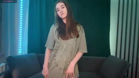 Snapshot of lessiemccoyle chatting on 19, 7, 2026 Hello my love Im Val online show from 19, 7, 2026