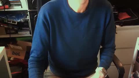 Snapshot of lestat_82 chatting on 3, 11, 2025 Vampiro Diurno online show from 3, 11, 2025