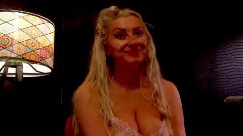 leticiareys online show from 12, 2, 2026