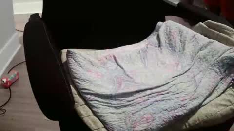 Snapshot of letmesoloher1st chatting on 1, 4, 2026 letmesoloher1st online show from 1, 4, 2026