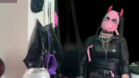 Snapshot of letsdoitbabez chatting on 14, 9, 2025 Julian Mask online show from 14, 9, 2025