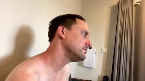 lilithgaze online show from 12, 1, 2026