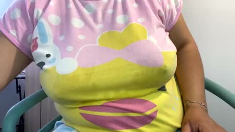 Snapshot of lety_hot chatting on 9, 12, 2024 lety hot online show from 9, 12, 2024