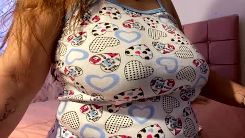 Snapshot of lety_hot chatting on 29, 1, 2025 lety hot online show from 29, 1, 2025