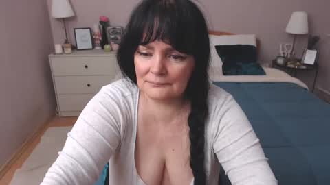 Mary online show from 4, 1, 2025