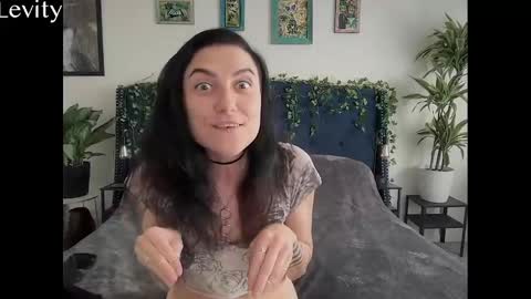 Snapshot of levity_opossum chatting on 17, 9, 2025 Levity online show from 17, 9, 2025