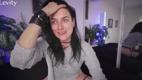 Snapshot of levity_opossum chatting on 19, 10, 2025 Levity online show from 19, 10, 2025