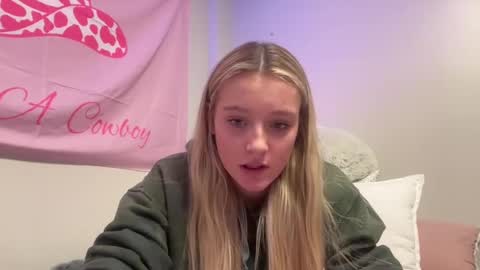 Snapshot of lexaarose05 chatting on 15, 1, 2025 lexisRose online show from 15, 1, 2025