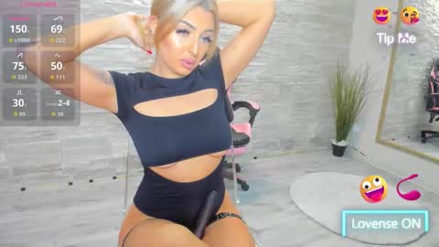 Snapshot of lexi_blazee chatting on 12, 10, 2025 Lexi online show from 12, 10, 2025