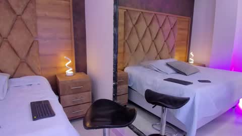 Snapshot of lexianddeker chatting on 15, 10, 2025 Lexi Derek online show from 15, 10, 2025