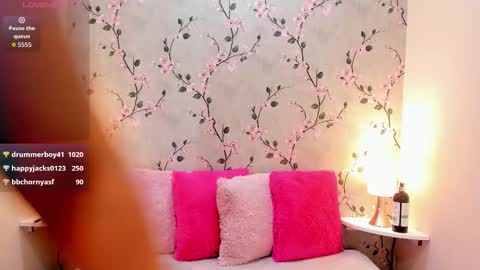 LEXIE VEGA  online show from 6, 10, 2025