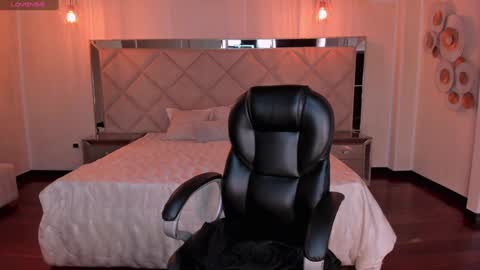 Lexie  online show from 24, 12, 2024