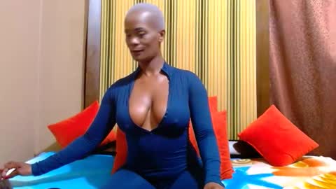 Snapshot of lexybooty09 chatting on 20, 12, 2025 Silindile Caroline Madlala online show from 20, 12, 2025