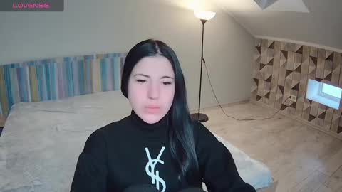 lexyswett online show from 5, 1, 2025