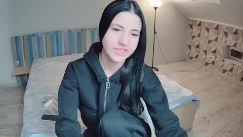 lexyswett online show from 7, 1, 2025