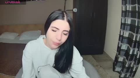 lexyswett online show from 10, 3, 2025