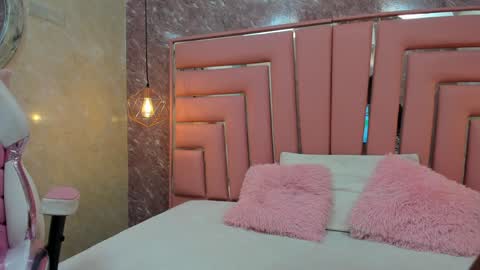 Leyla online show from 5, 1, 2025