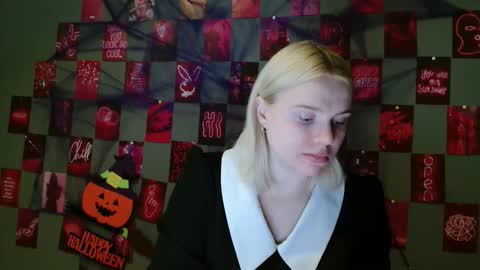 Leyla online show from 2, 10, 2025