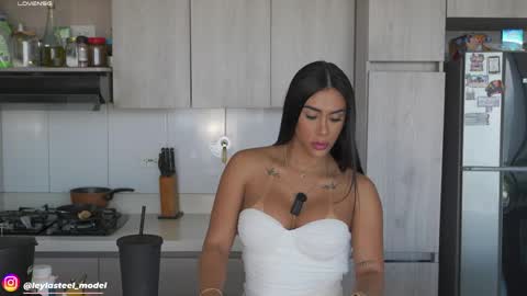 Snapshot of leyla_steel chatting on 20, 5, 2026 INSTA leylasteel model online show from 20, 5, 2026
