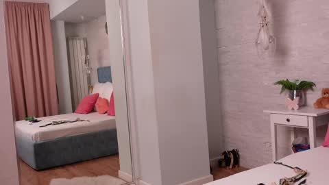 LeylaGracey online show from 9, 3, 2025