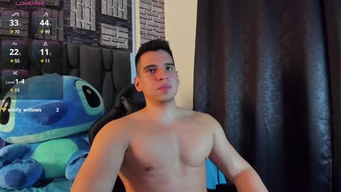 L E Y T O N online show from 5, 12, 2024