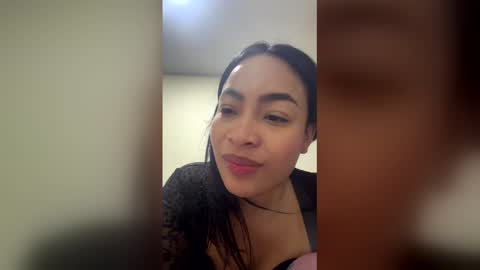 Snapshot of lezie_1 chatting on 1, 2, 2026 lezie_1 online show from 1, 2, 2026